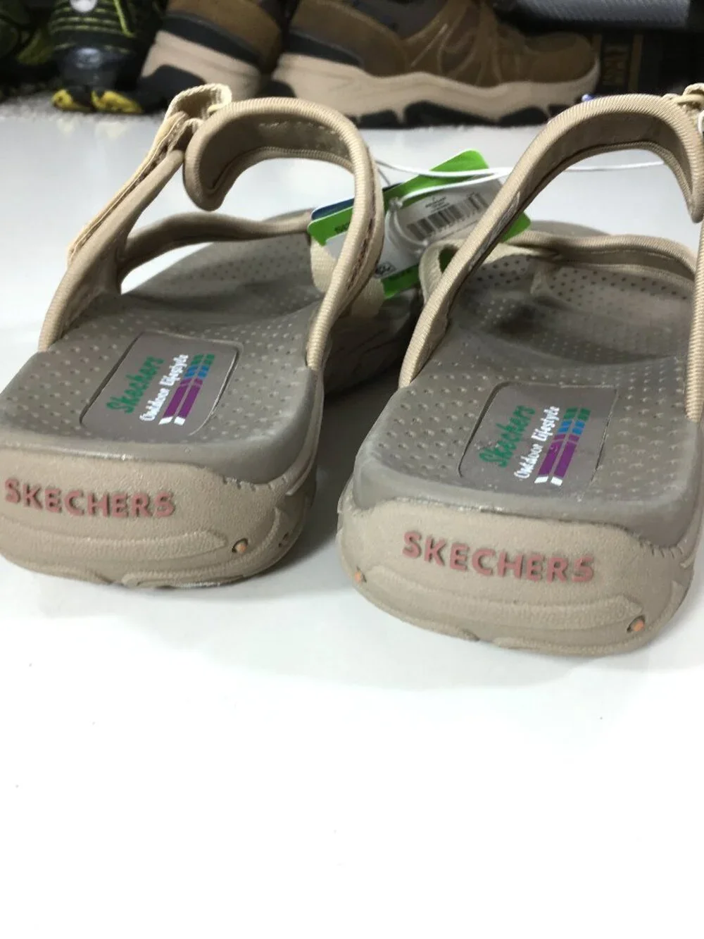Skechers Reggae Sandals Womens Size 7 Tan Hook Loop Strap 179088S